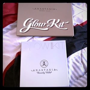 Anastasia glow kits